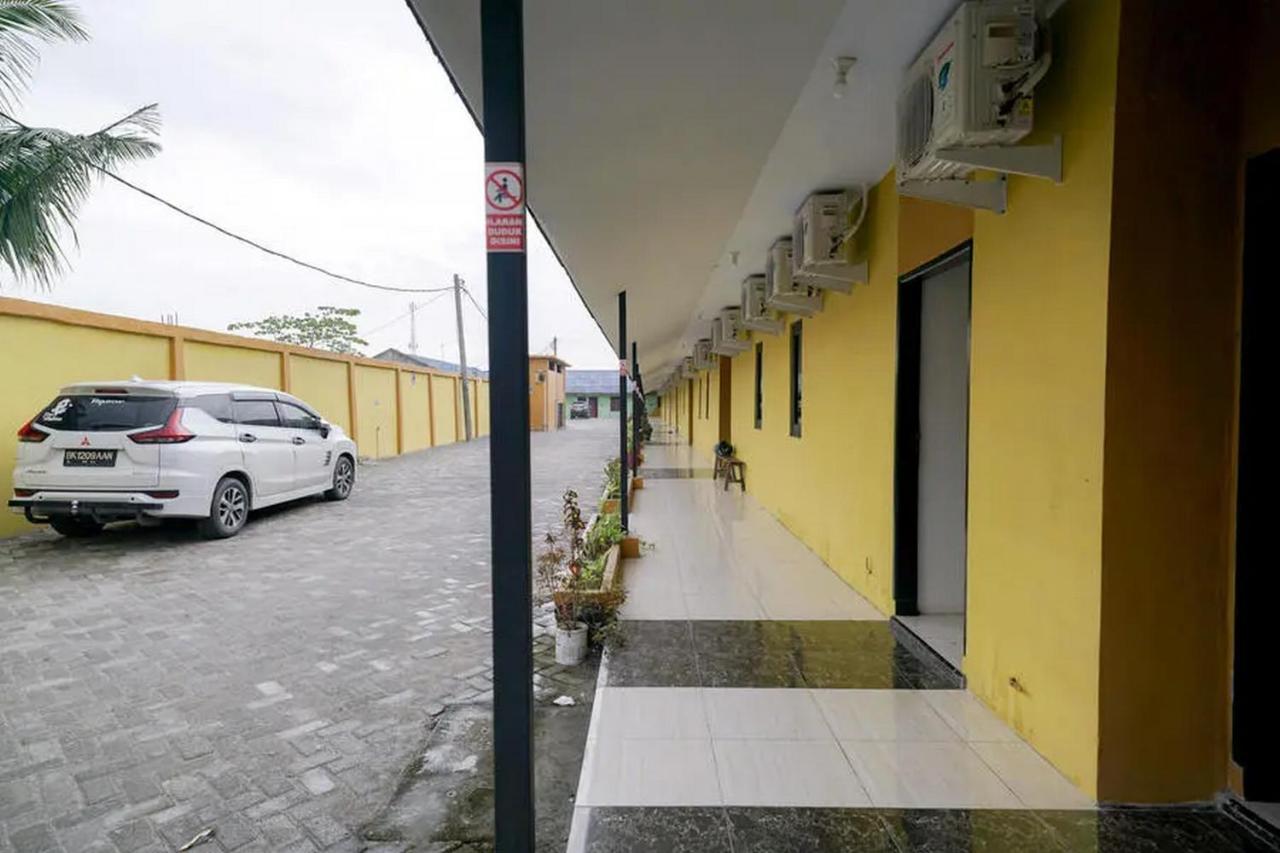 מלון Reddoorz Near Ekowisata Mangrove Belawan מראה חיצוני תמונה