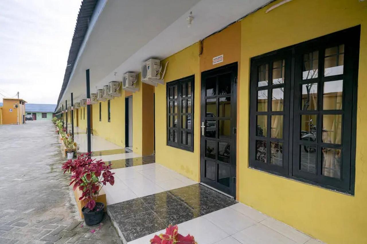 מלון Reddoorz Near Ekowisata Mangrove Belawan מראה חיצוני תמונה